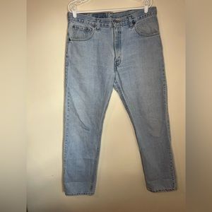Levi Jean’s 505 Light Wash 36x32
